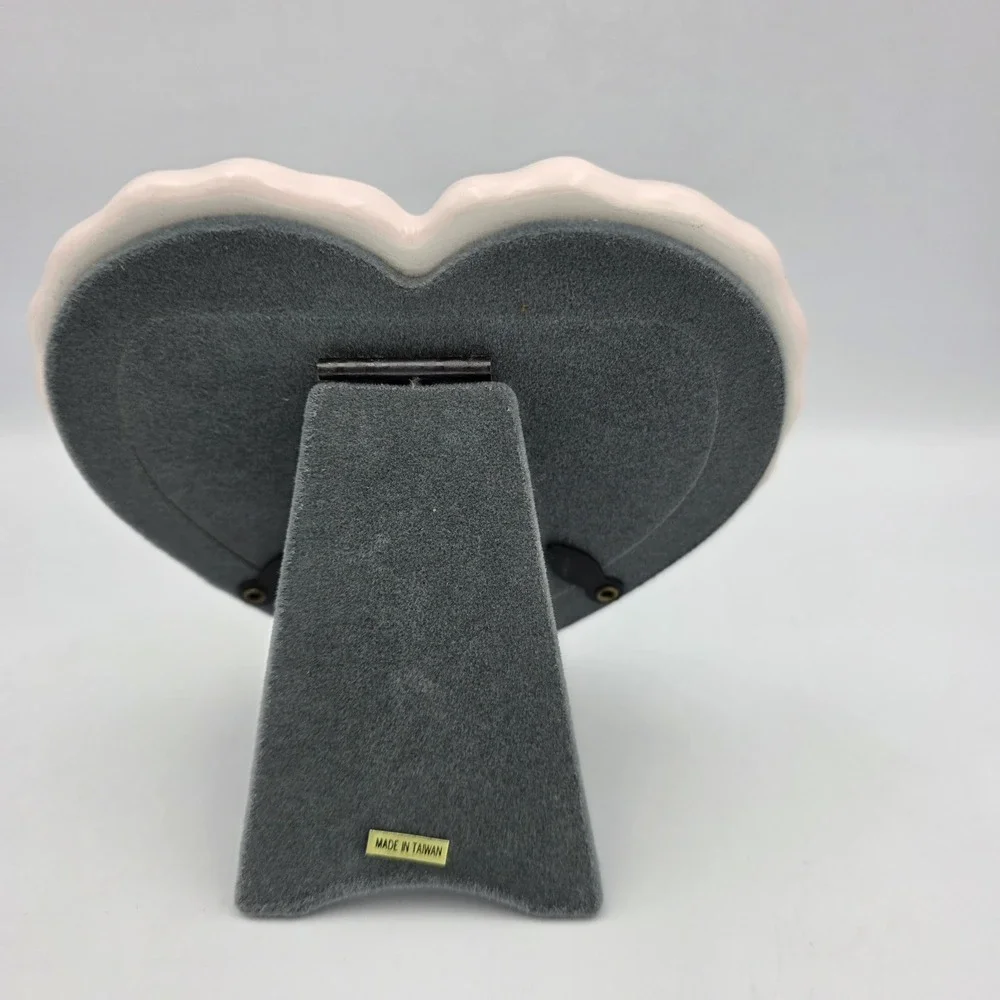 Vtg Pale Pink Heart Shaped & Roses Ceramic Picture Frame 3x3